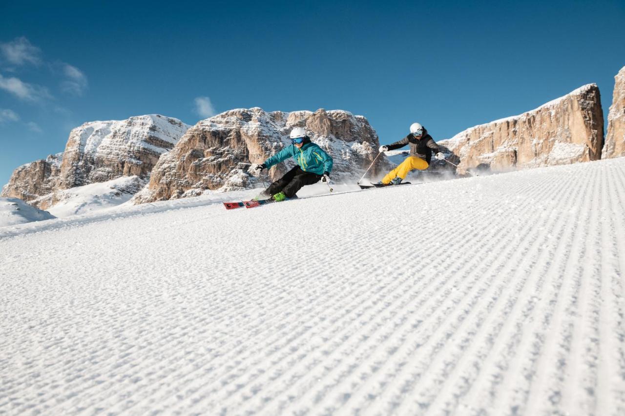 Hotel Dolomiti Ла Виля Екстериор снимка