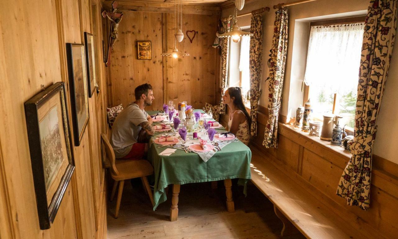 Hotel Dolomiti Ла Виля Екстериор снимка