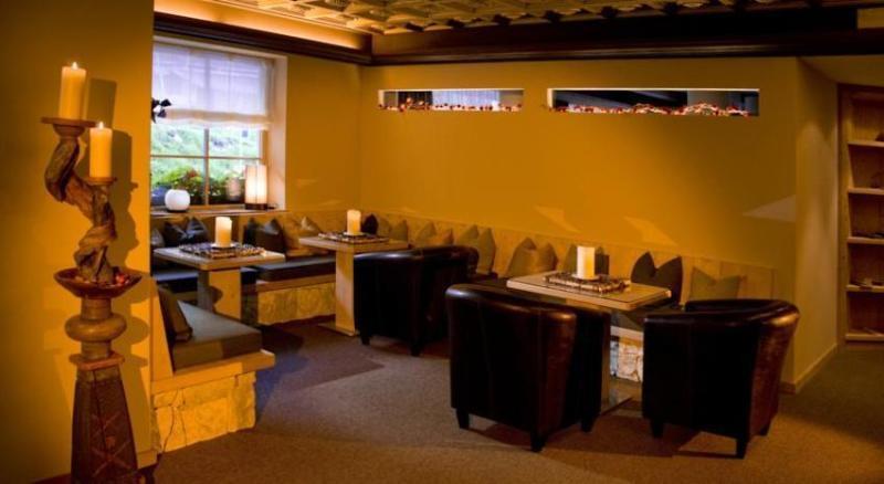 Hotel Dolomiti Ла Виля Екстериор снимка