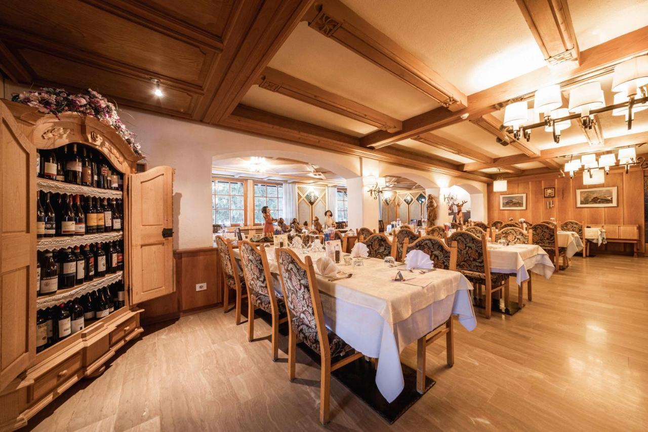 Hotel Dolomiti Ла Виля Екстериор снимка